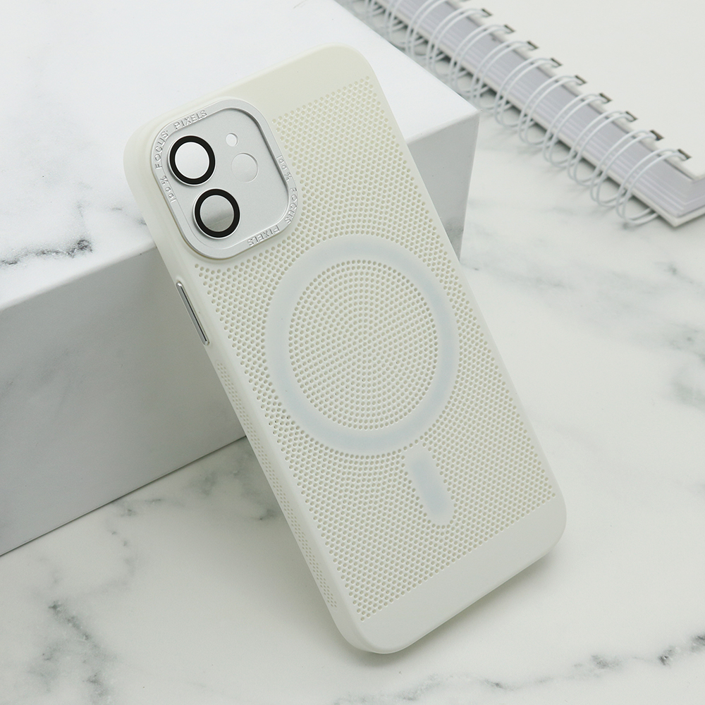 Futrola BREATH MagSafe za Iphone 12 (6.1) srebrna